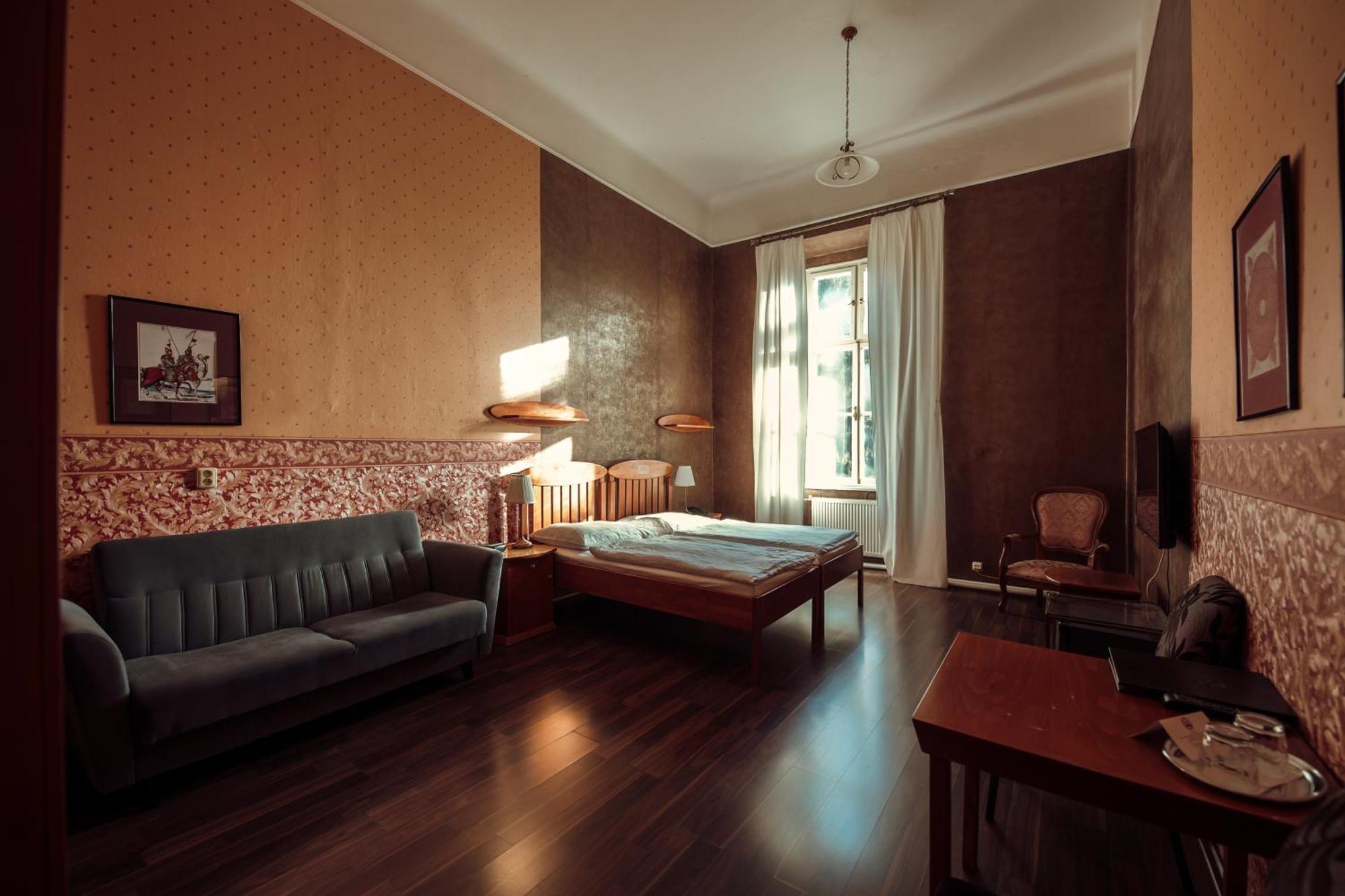 Hotel Kastiel Mojmírovce 외부 사진