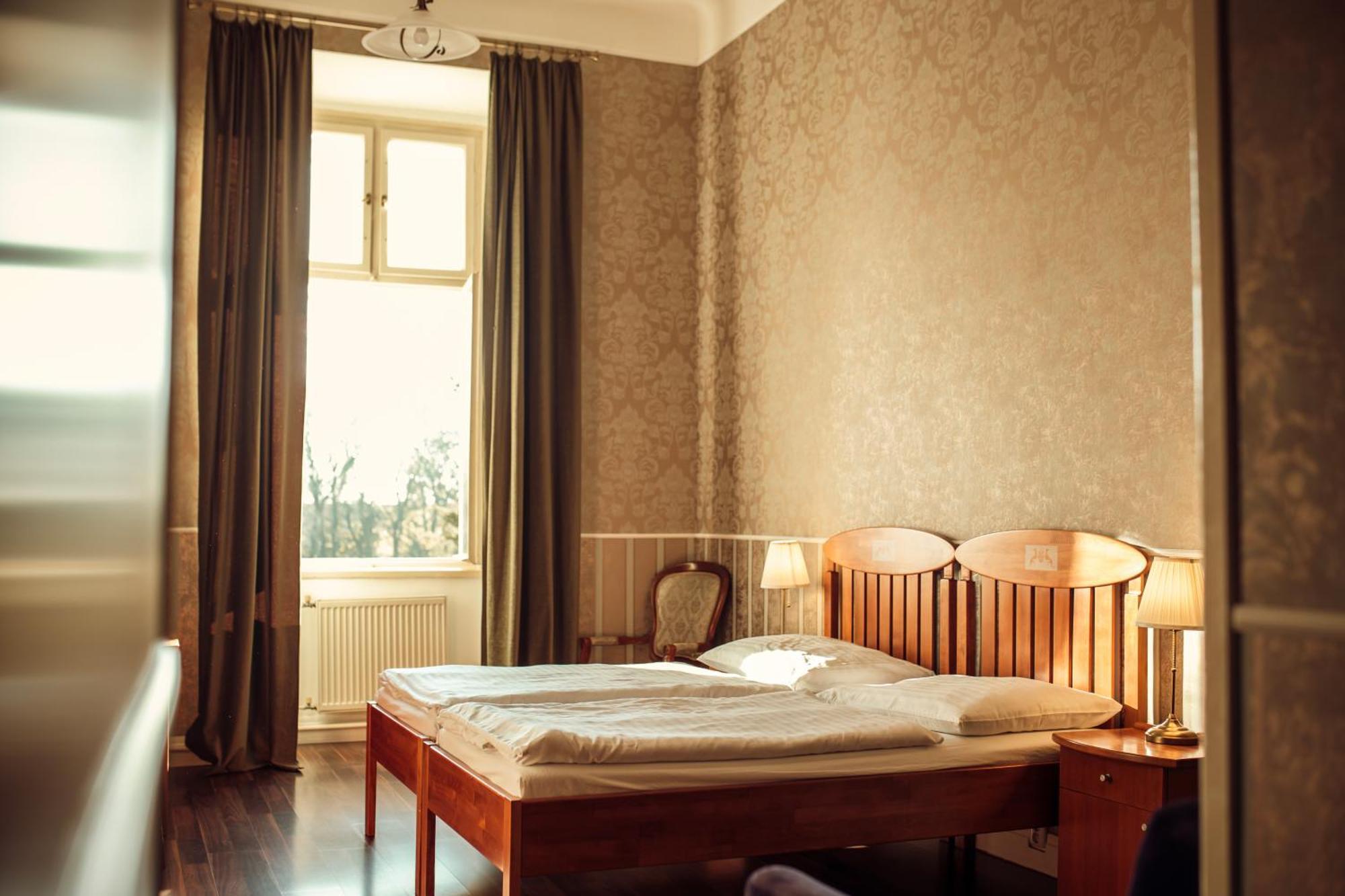 Hotel Kastiel Mojmírovce 외부 사진