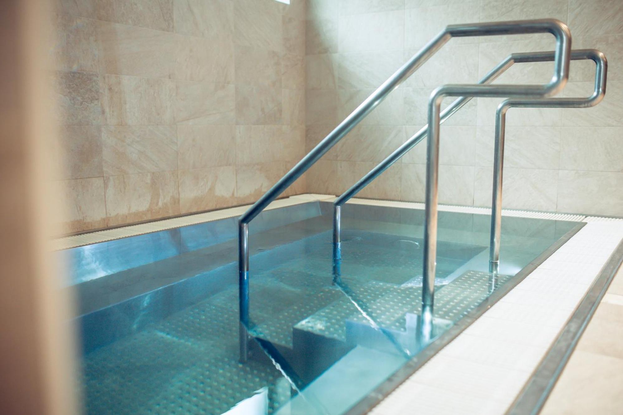 Hotel Kastiel Mojmírovce 외부 사진